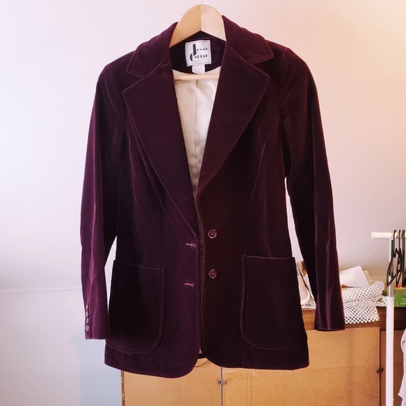 Vintage Jackets & Blazers - Vintage Unique Faux Velvet Blazer